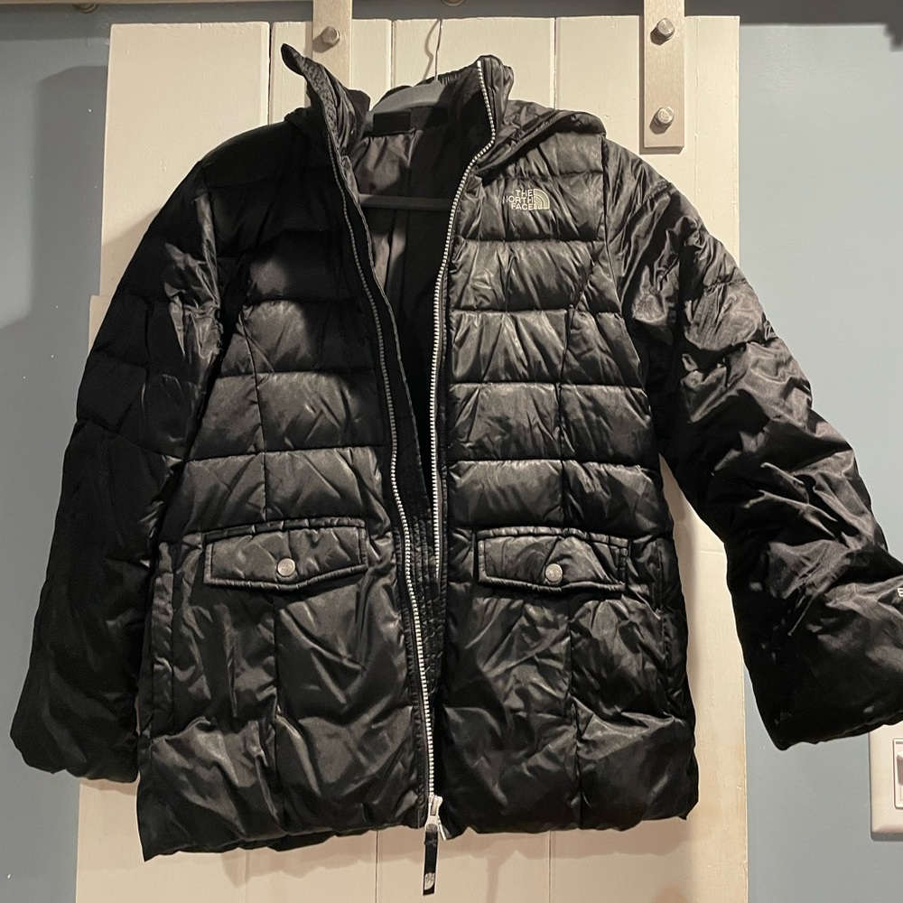 Girls North Face jacket - gently used